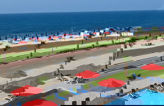 Foto 1 - Beachfront Chalet in Porto Said With
