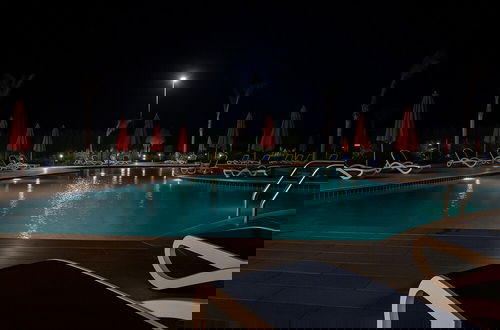 Photo 33 - Breathtaking Oceanfront Chalets A Perfect Holiday Destination!
