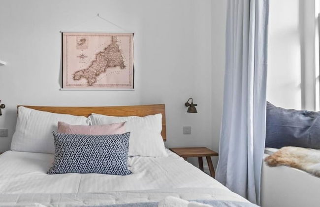 Churchill's Residence By Pureserviced - Photo 14