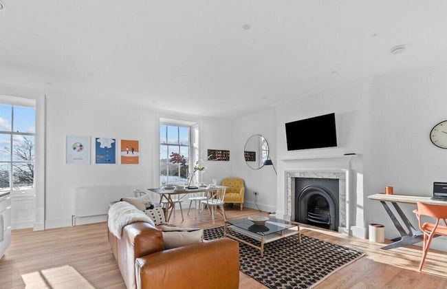 Churchill's Residence By Pureserviced - Photo 24