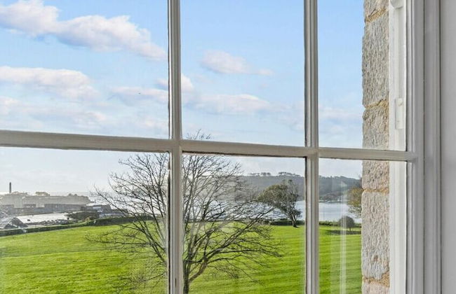 Churchill's Residence By Pureserviced - Photo 10