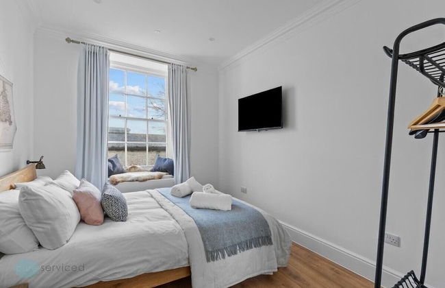 Churchill's Residence By Pureserviced - Photo 7