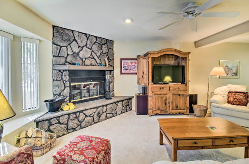 Photo 18 - Pinetop Townhome w/ Private Patio & Gas Grill