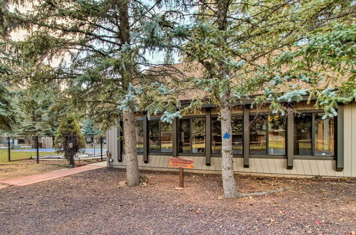 Photo 7 - Pinetop Townhome w/ Private Patio & Gas Grill