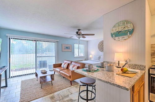 Photo 2 - Panama City Beach Studio: Pool & Beach Access