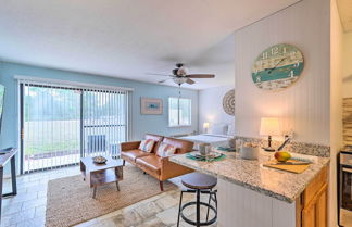 Photo 2 - Panama City Beach Studio: Pool & Beach Access