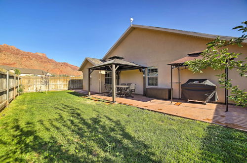 Photo 19 - Mountain-view Moab Home w/ Pool & Hot Tub Access