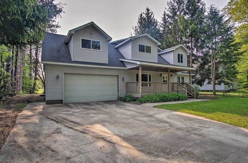 Photo 5 - Large Home w/ Hot Tub < 1 Mi to Lake Michigan