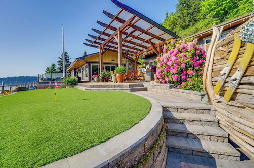 Photo 37 - Similk Bay Retreat With Deck, Fire Pit + Hot Tub