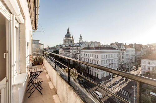 Photo 30 - Basilica View Apartment With Balcony