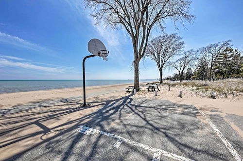 Photo 12 - 'ania's Retreat' w/ Deck: Walk to Lake Michigan