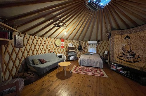 Foto 5 - Yurt Located in a Little oak Grove. Natural and a Private Experience