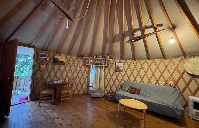 Yurt Located in a Little oak Grove - Foto 15