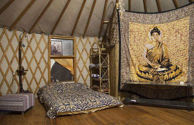 Yurt Located in a Little oak Grove - Foto 2