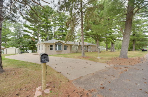 Foto 40 - Lakefront Chetek Haven: Dock, Screened Gazebo