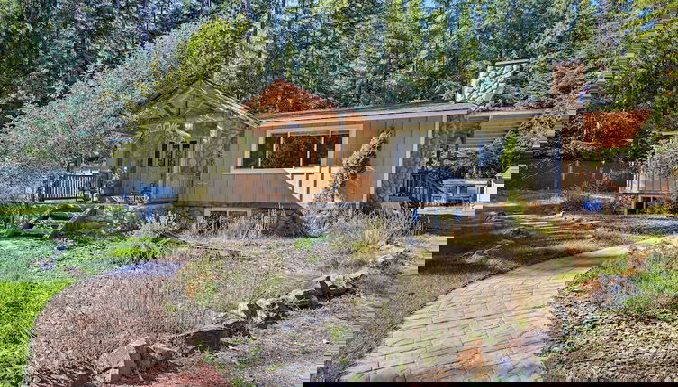 Foto 1 - Quaint Priest Lake Cabin w/ Patio < 1 Mi to Lake