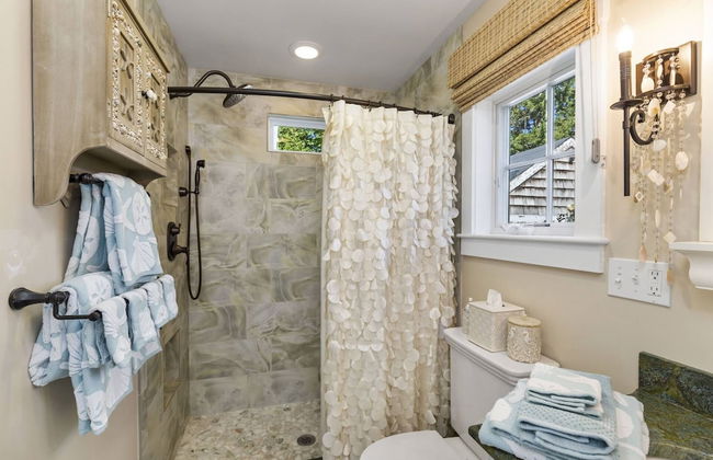 Glamorous Cabana - Photo 3
