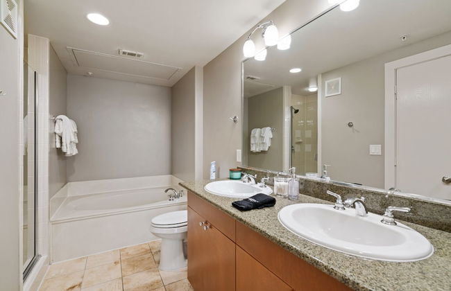 Plano Urban 2BD 2BA Apartment - Photo 4