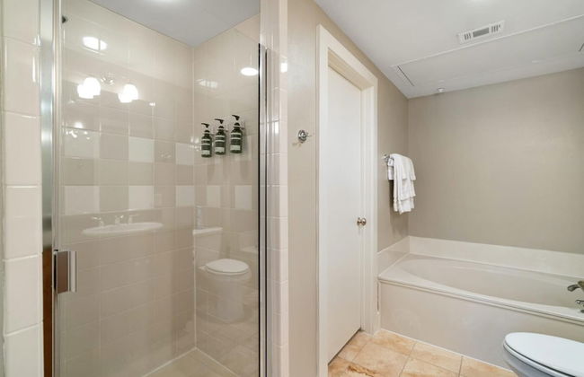 Plano Amazing 2BD 2BA Apartment - Photo 8
