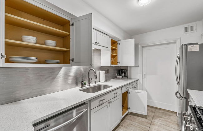 Juniper Furnished Apartments - Foto 53