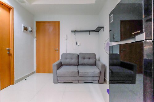 Photo 13 - Nice And Comfortable 1Br Evenciio Margonda Apartment