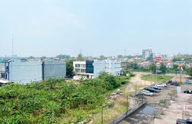 Best Deal And Cozy Studio Tamansari Mahogany Karawang Apartment - Foto 20
