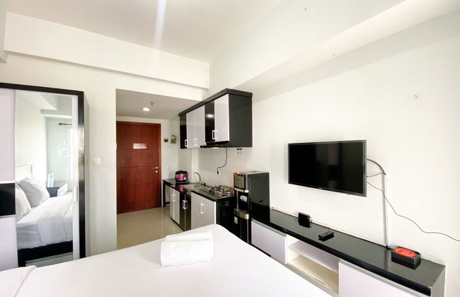 Best Deal And Cozy Studio Tamansari Mahogany Karawang Apartment - Foto 12