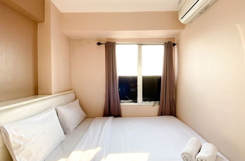 Photo 8 - Good Deal And Comfort 2Br At Bassura City Apartment