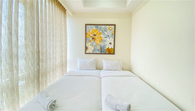 Photo 1 - Nice And Homey 2Br Apartment At Menteng Park