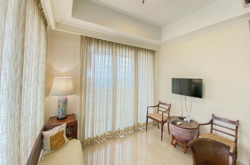 Photo 13 - Nice And Homey 2Br Apartment At Menteng Park