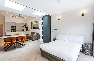 Photo 1 - Gorgeous Flat in the Heart of Acton