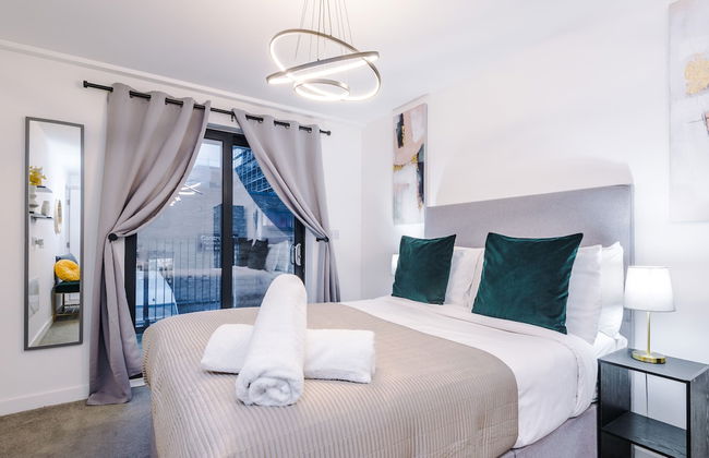 Impeccable 2-bed Apartment in Salford - Foto 9