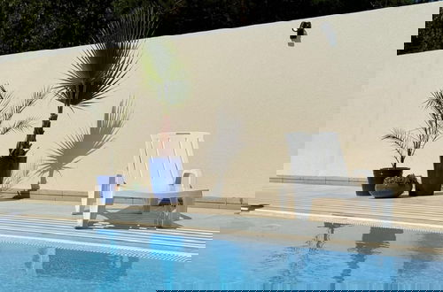 Photo 8 - Holiday Apartment With Pool in Jaros?awiec