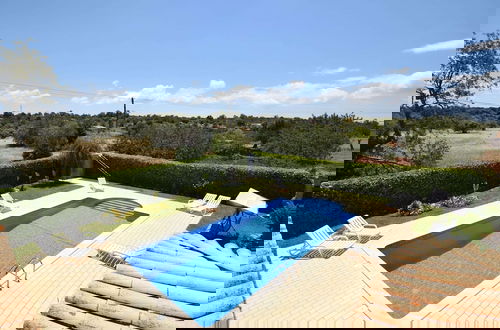 Photo 40 - Luxurious Villa With Private Swimming Pool