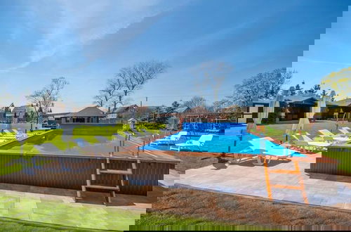 Foto 8 - Holiday Center With Pool, Whirlpool, Lacko