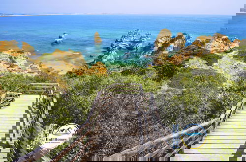 Foto 49 - BnB Homes Elegant Apartment 50 m Walk From Beach