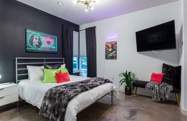 Upstay - Pristine Pool Palace - 7min to Rainey St - Foto 18