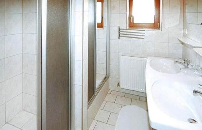 Large Holiday Home With Garden and Balcony in Otztal - Foto 10