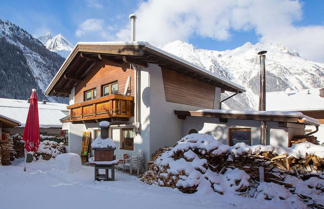 Large Holiday Home With Garden and Balcony in Otztal - Foto 18