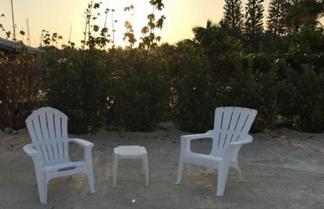 7 Waterfront 4bed 3bath Pool Home - Photo 29