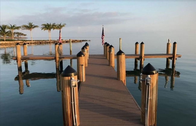 3 Beautiful 4 Bed 3 Bath Pool Home w Free Dock - Foto 4