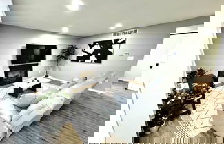 Photo 1 - Cozy Modern Villa in New Castle