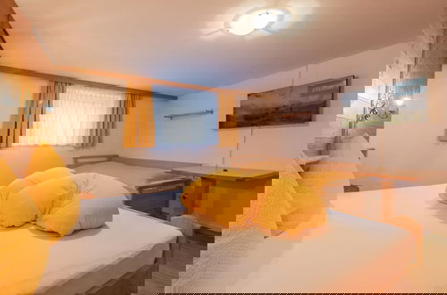 Foto 4 - Flat With Sep. Entrance