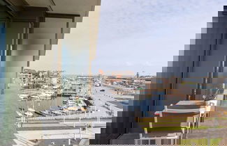 Foto 2 - Apartment With Lateral sea View and Harbor View