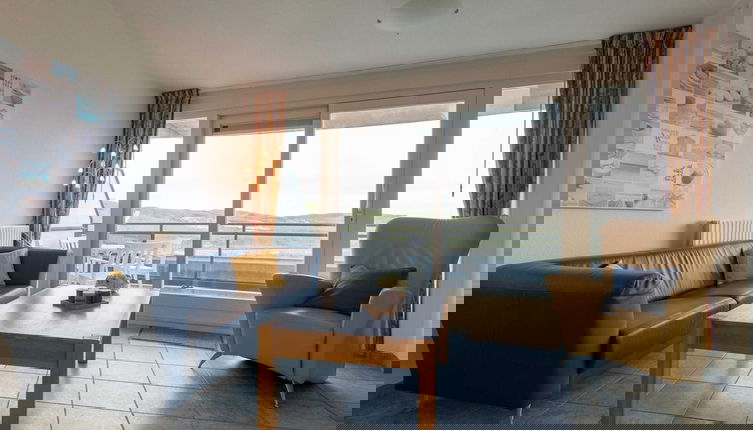 Foto 1 - Holiday Apartment Opposite the Beach