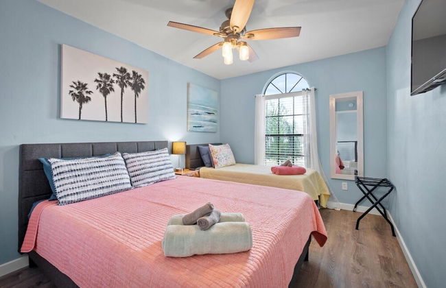 Twin Palms Beach House - Pool Hottub Game Room - Foto 46