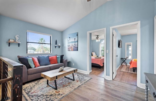 Twin Palms Beach House - Pool Hottub Game Room - Foto 18