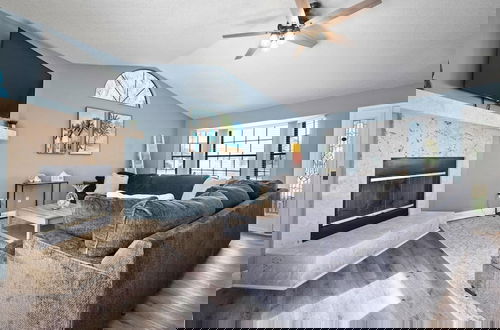 Foto 42 - Twin Palms Beach House - Pool Hottub Game Room