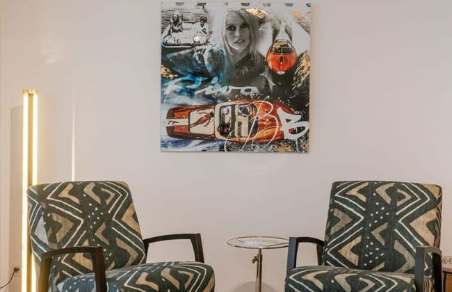 Spacious Apartment With Parking on Prime Location - Foto 10