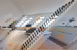 Foto 1 - Serene Dikefront Apartment With en Suite Bedrooms and Stunning Views